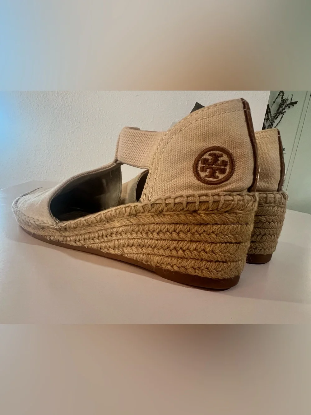 🌊✨ Tory Burch Catalina 3 Beige Canvas Espadrille Wedge Sandals Size 7 - Picture 6 of 10
